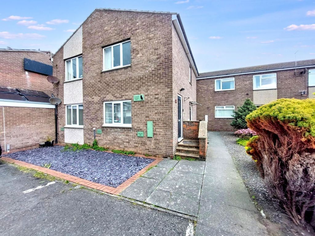2 bed flat for saleCrumstone, Seahouses NE68 photo 2
