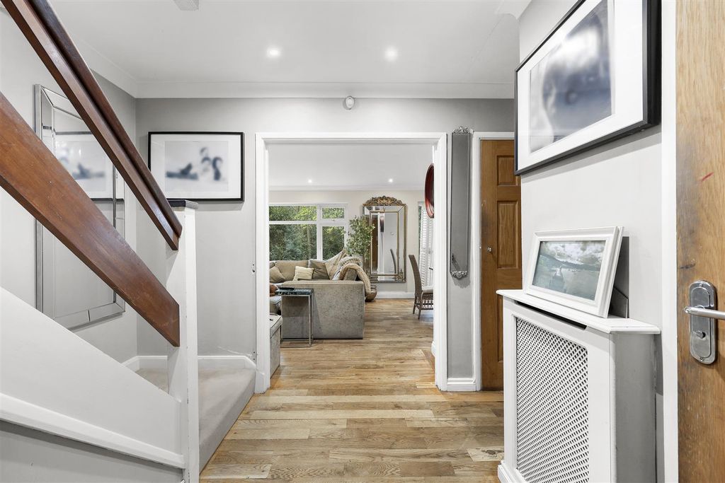 Additional image 8 of 5 bed semi-detached house for saleArdmore Lane, Buckhurst Hill IG9