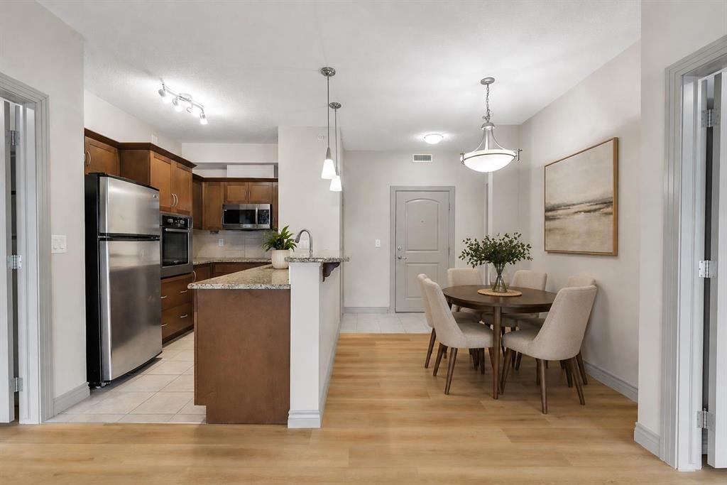 Additional image 4 of 412-70 Royal Oak Plaza NW, Calgary, AB, T3G 0C6
