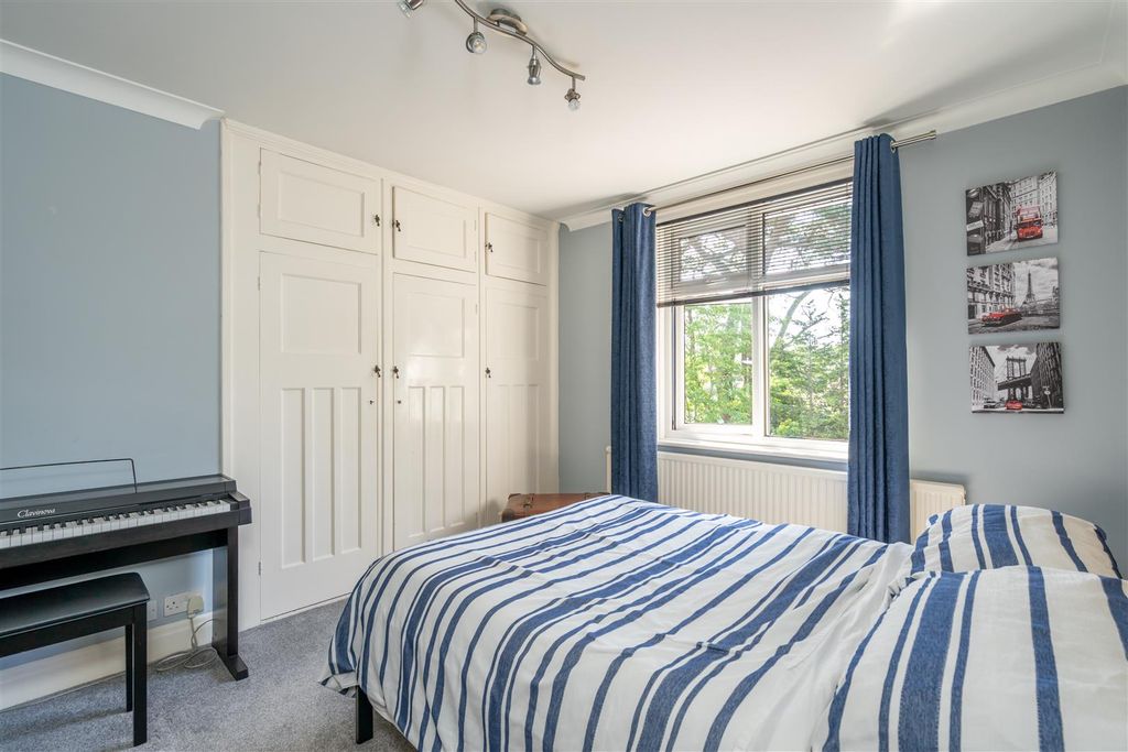 Additional image 19 of 5 bed detached house for saleSilverston Avenue, Aldwick, Bognor Regis PO21
