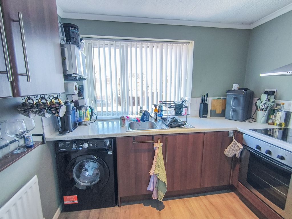 Additional image 5 of 2 bed flat for saleLyndhurst Road, North Seaton NE63