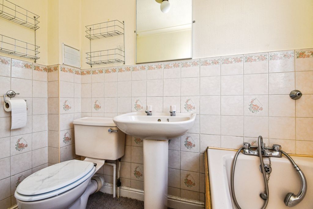Additional image 10 of 1 bed flat for saleOak Street, Windermere LA23
