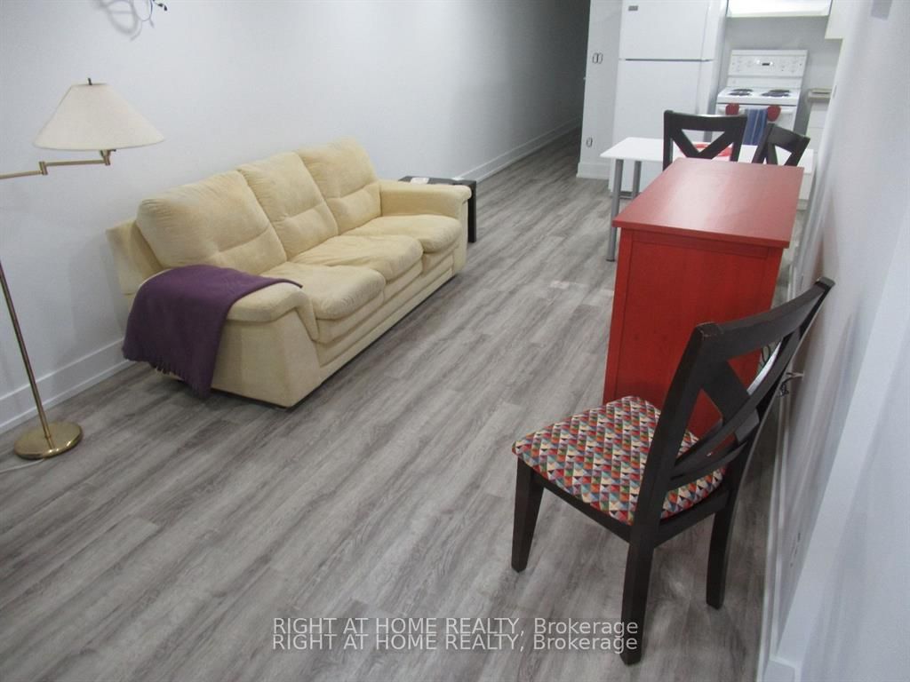 Additional image 4 of Lower-272 Roxton Road, Toronto, ON, M6G 3P9