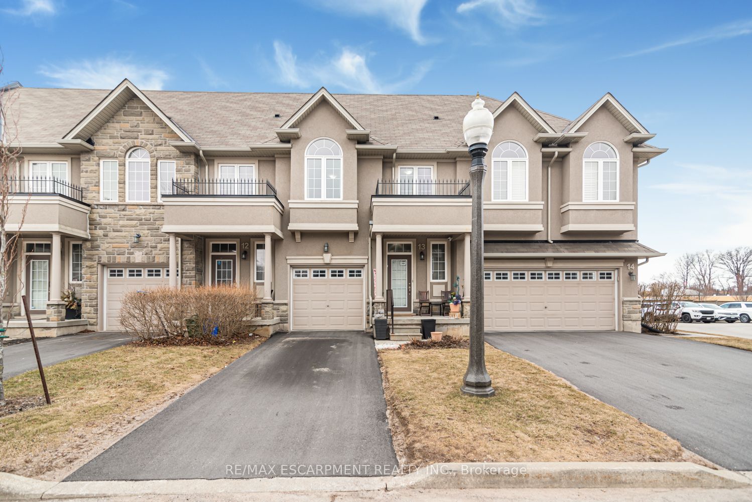 13-370 Stonehenge Drive, Hamilton, ON, L9K 0H9 photo 3