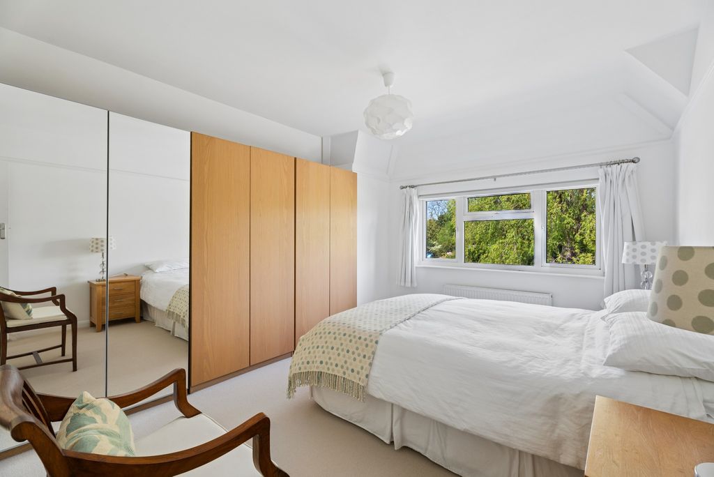 Additional image 17 of 5 bed detached house for saleStanley Hill Avenue, Amersham HP7
