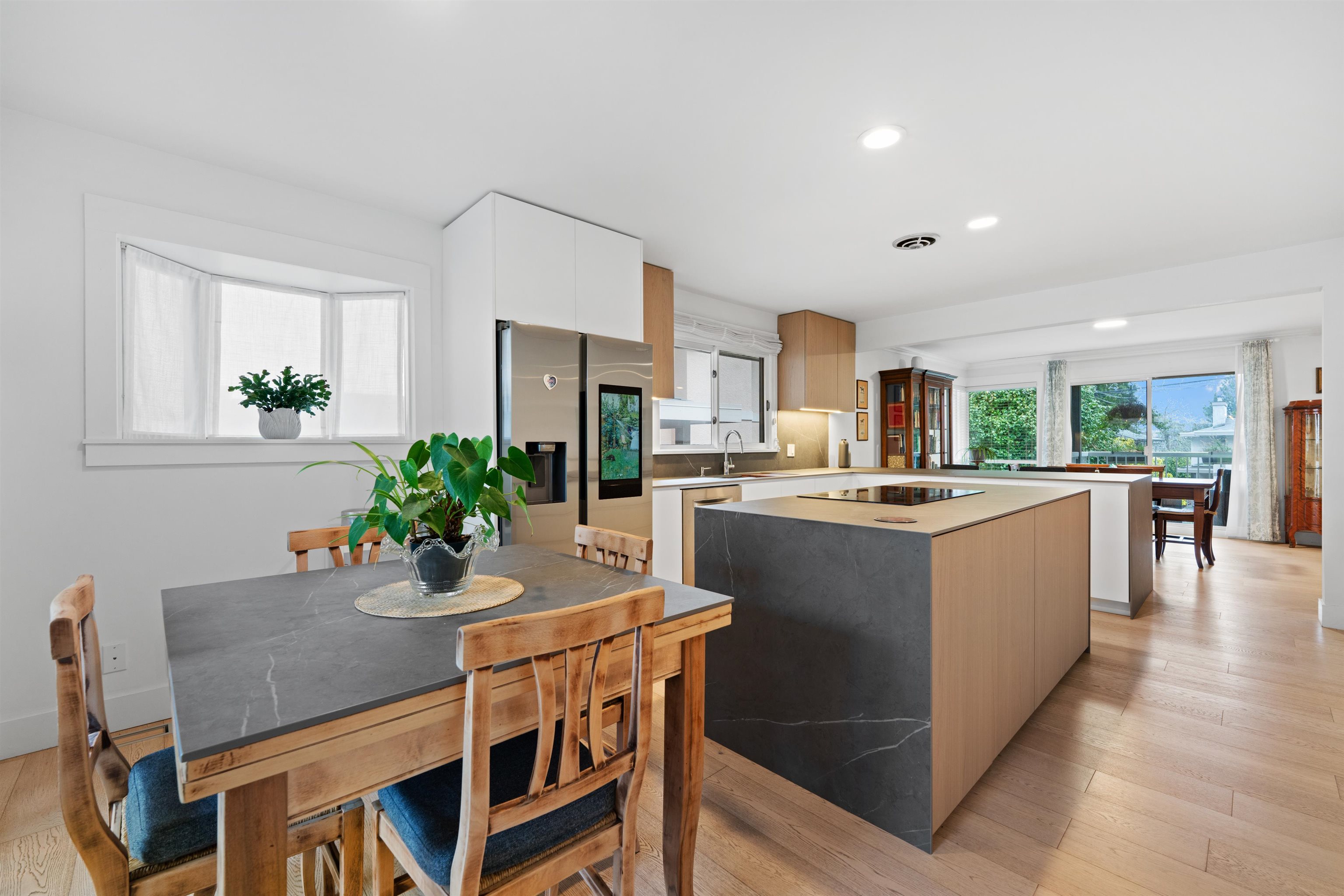 Additional image 3 of 6422 Douglas Street, West Vancouver, BC, V7W 2G2