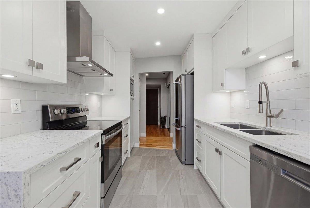 Additional image 2 of 101-1005 7th Avenue W, Vancouver, BC, V6H 1B2