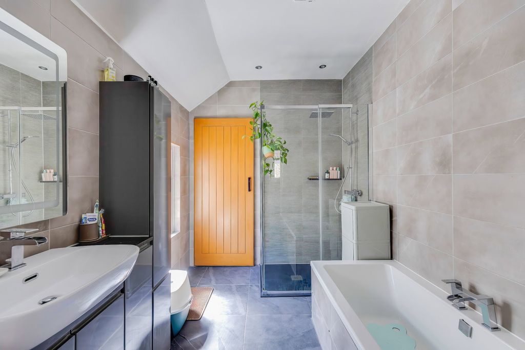 Additional image 22 of 4 bed terraced house for saleMackintosh Place, Roath, Cardiff CF24