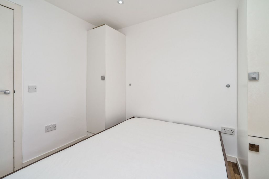 Additional image 8 of 1 bed flat for sale2/2 King's Stables Road, Edinburgh EH1