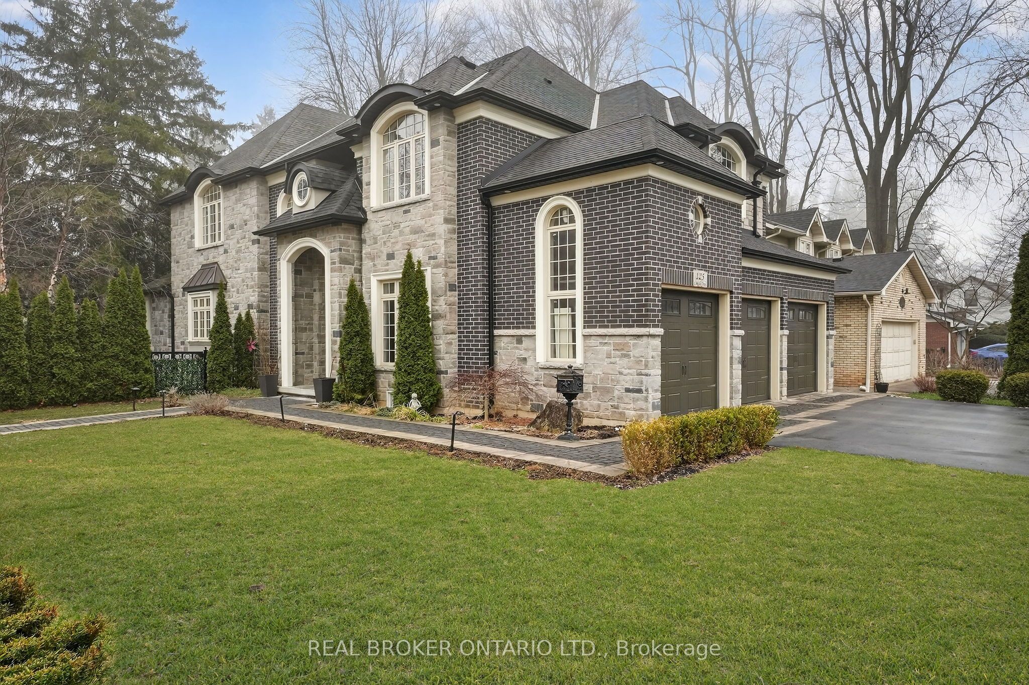 125 Central Drive, Hamilton, ON, L9G 2A3 photo 2