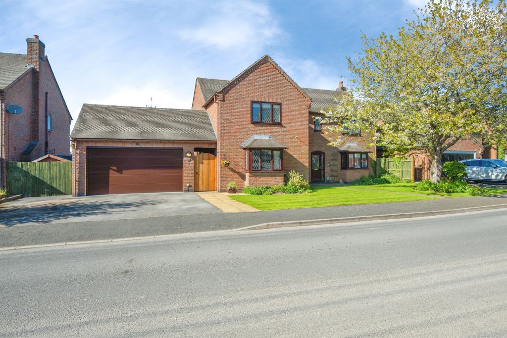 6 bed detached house for saleCavendish Drive, Ashbourne DE6