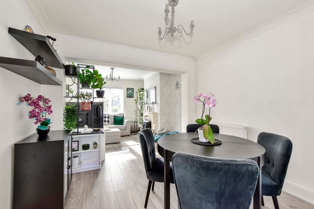 Additional image 12 of 4 bed semi-detached house for saleTibbs Hill Road, Abbots Langley WD5