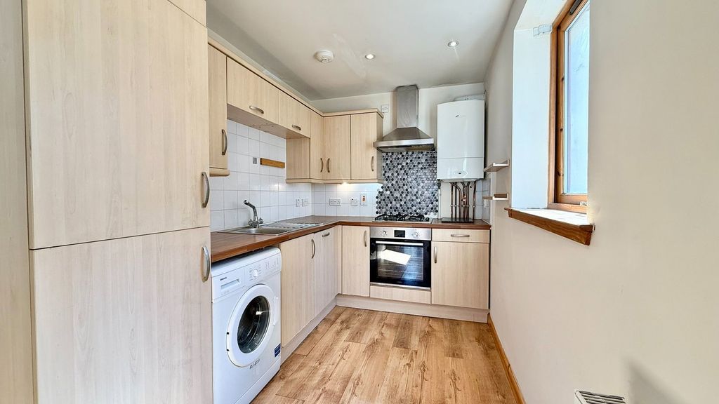 Additional image 7 of 1 bed flat for saleFlat 1, 4 Baron Taylor Street, Inverness IV1