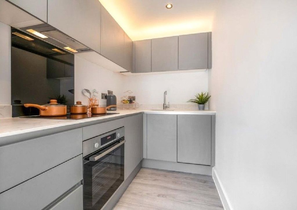 1 bed flat for saleParkers Way, Totnes, Devon TQ9 photo 2