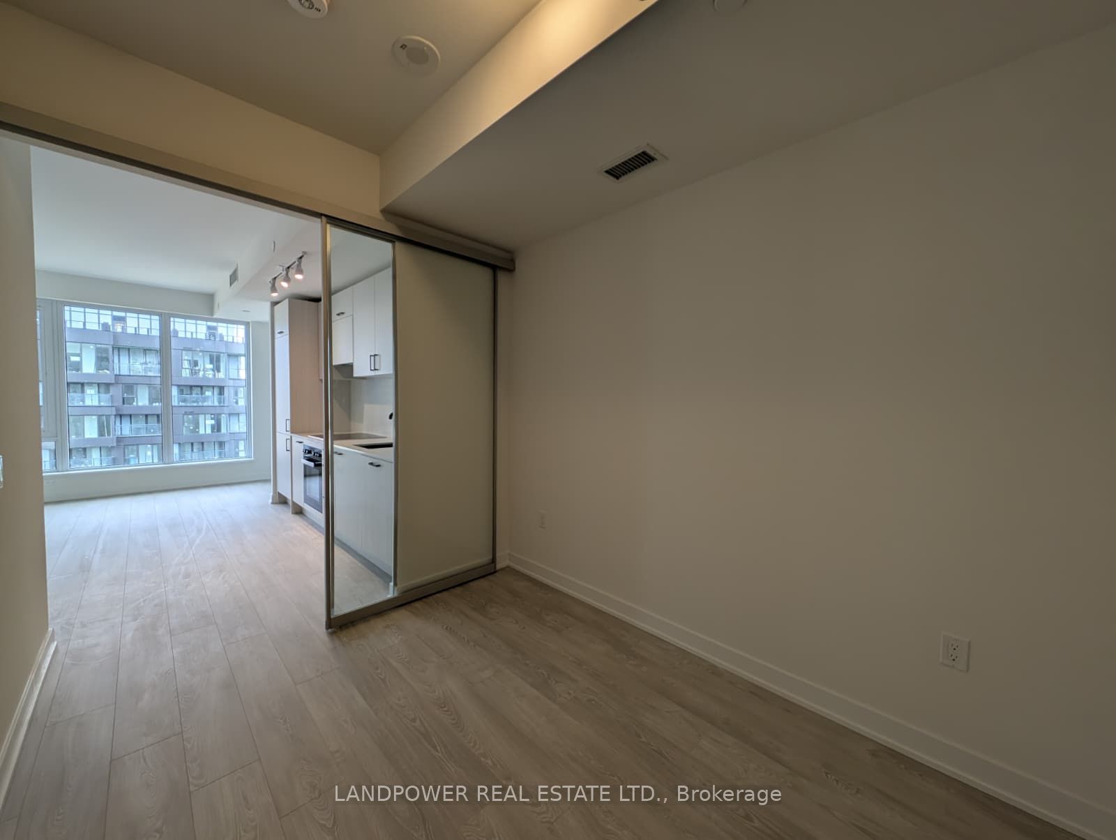 Additional image 6 of 3301-1 Quarrington Lane, Toronto, ON, M3C 0S4