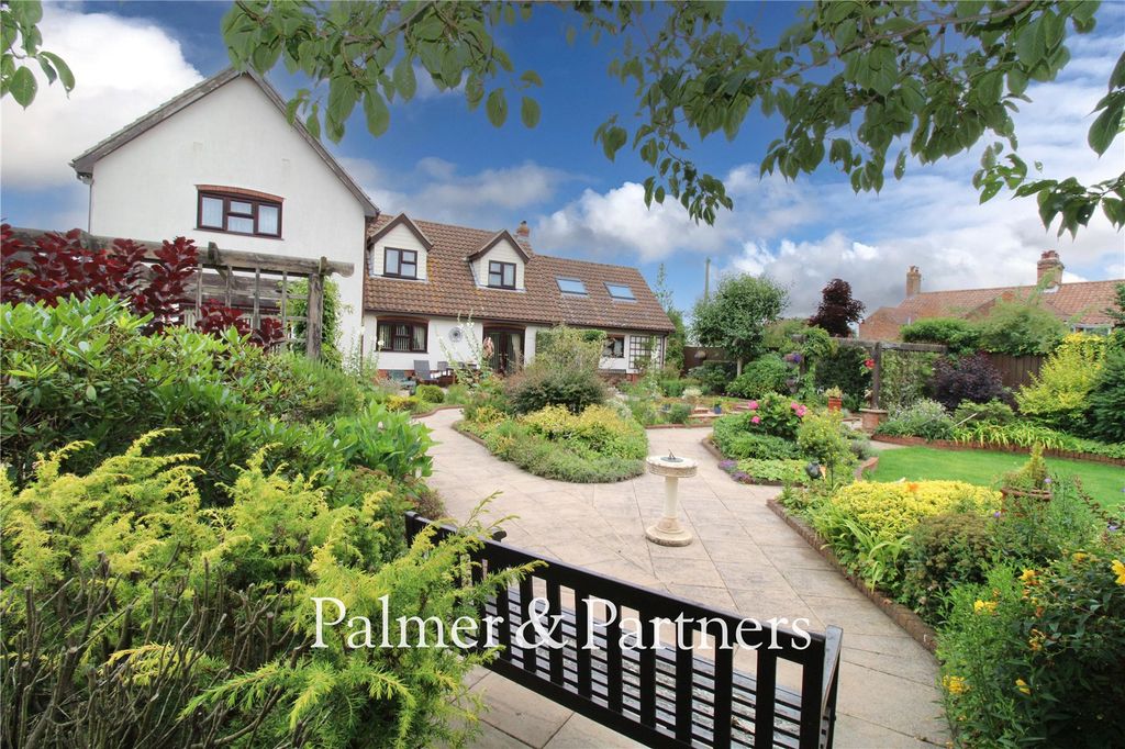 Additional image 31 of 5 bed detached house for salePost Office Road, Knodishall, Saxmundham, Suffolk IP17