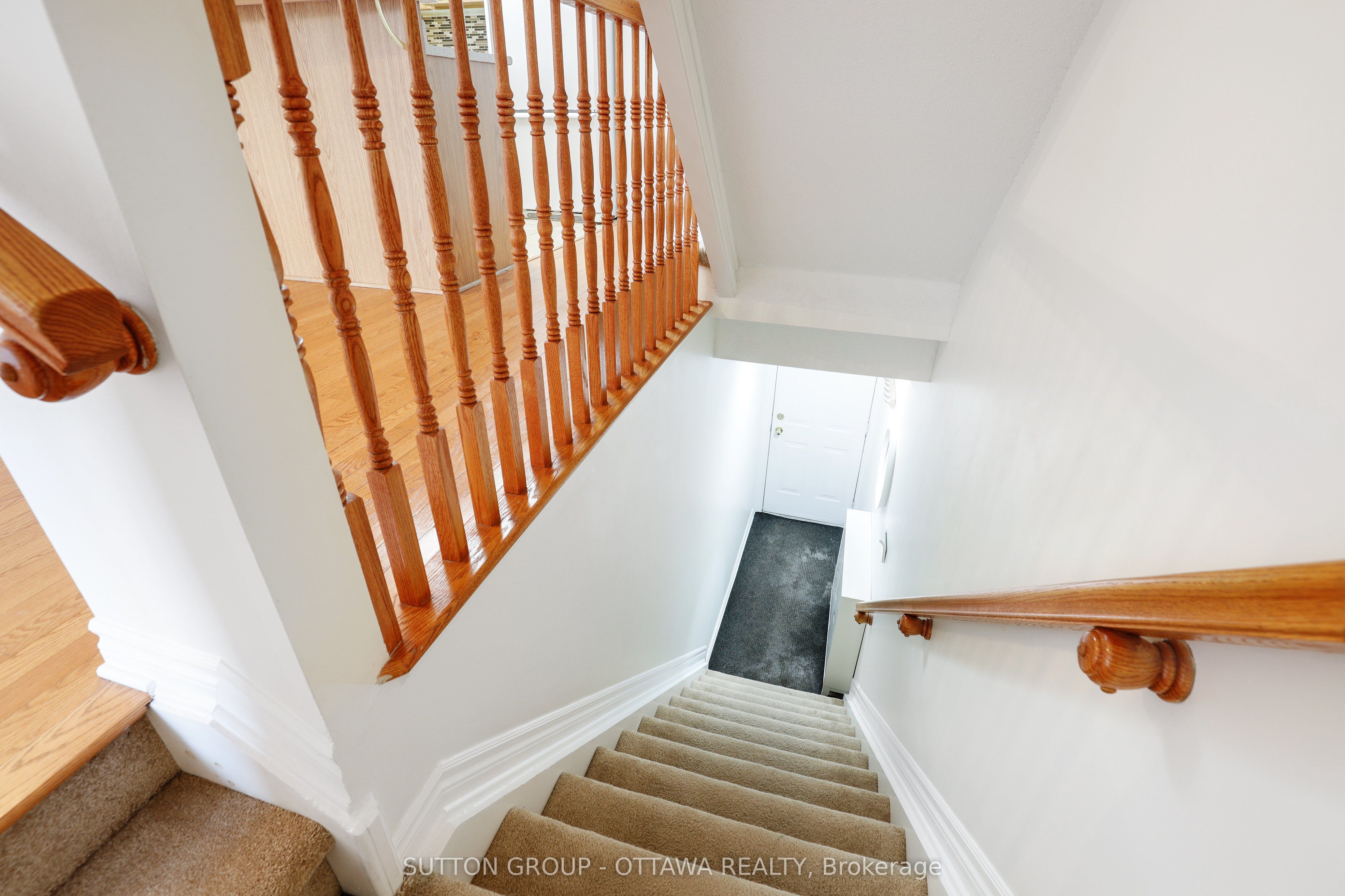 Additional image 3 of 115 Tall Pines Private, Ottawa, ON, K2H 1H1