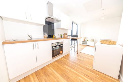 Manchester Waters, 3 Pomona Strand, Old Trafford M16, Studio to rent