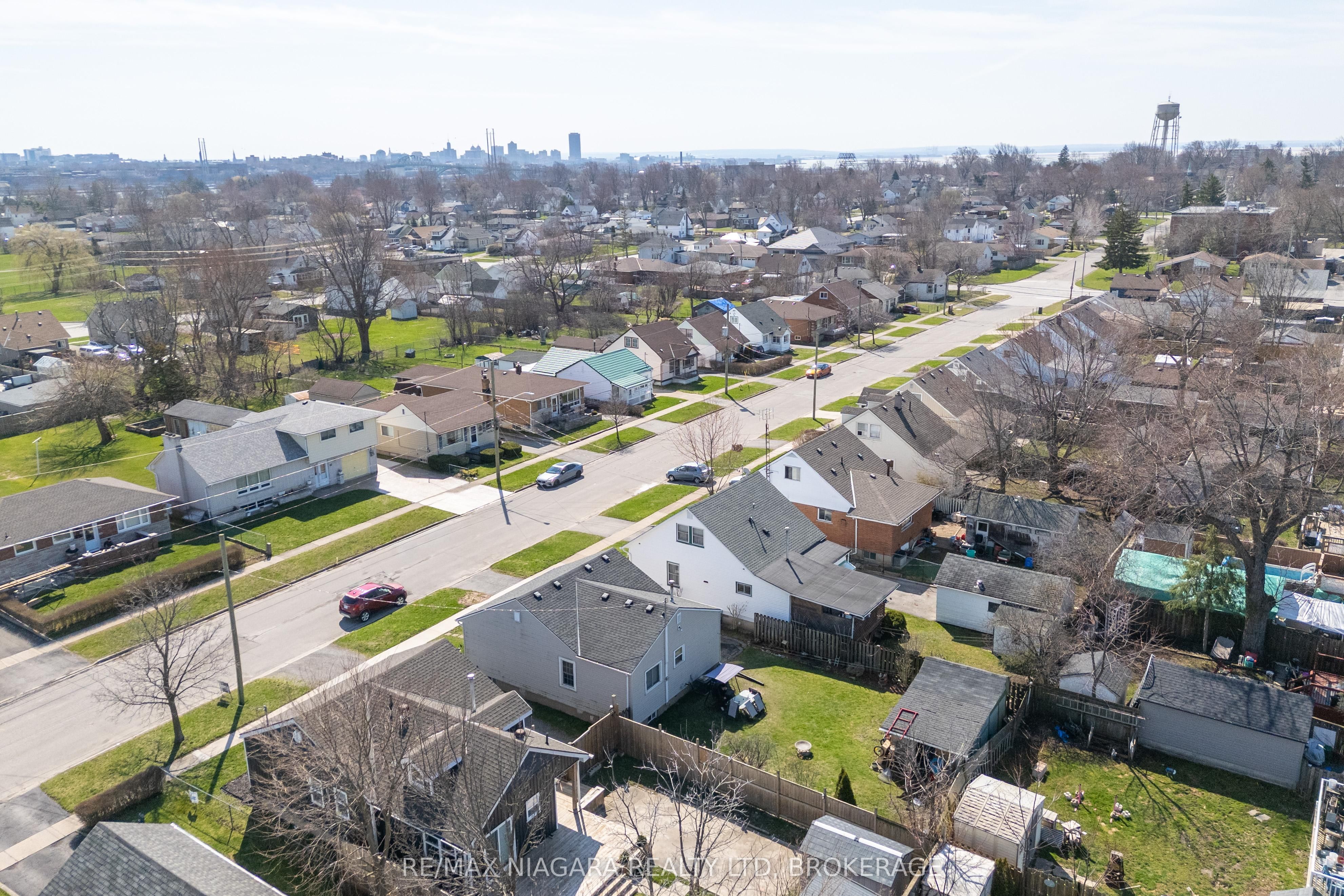 Additional image 2 of 42 Douglas Street, Fort Erie, ON, L2A 3W5