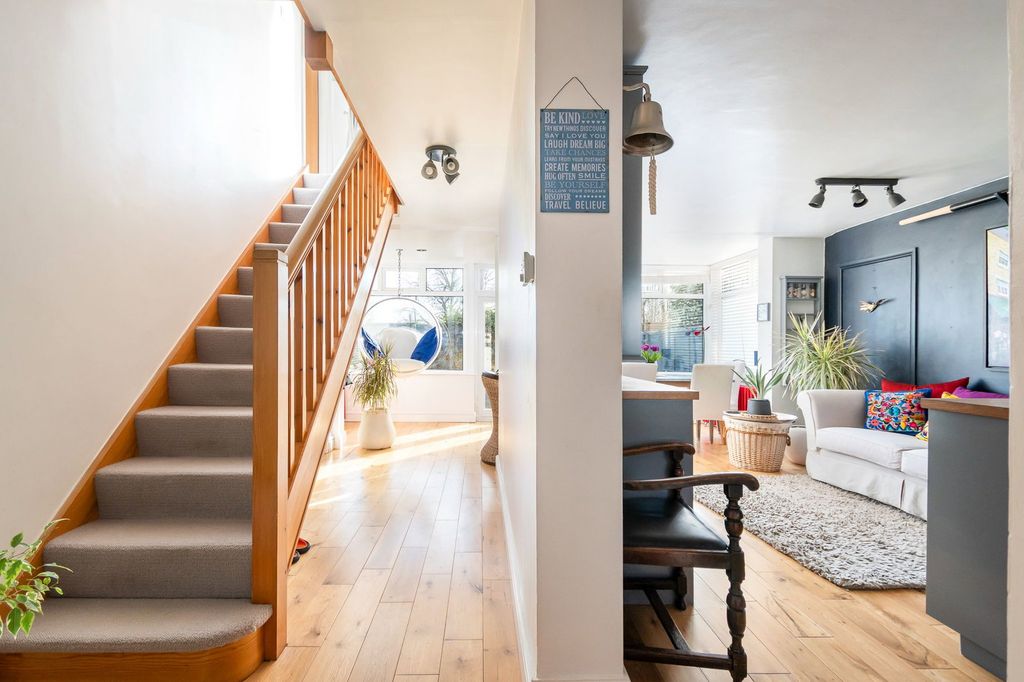 Additional image 9 of 4 bed detached house for saleFen Road, Cambridge CB4