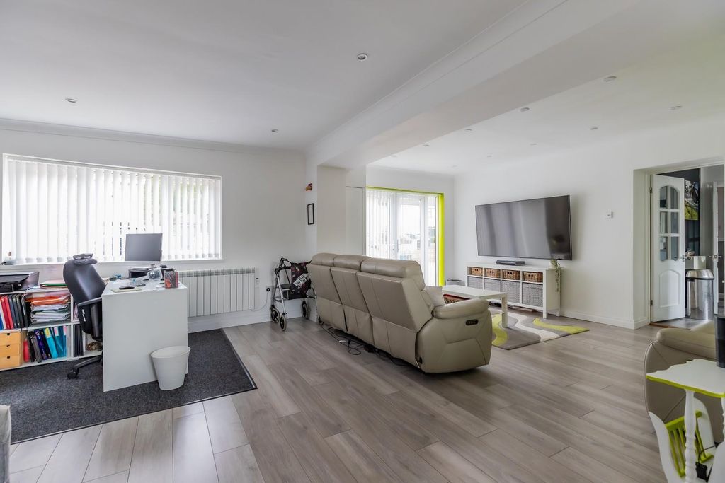 Additional image 13 of 4 bed semi-detached house for saleSolva Avenue, Cardiff CF14