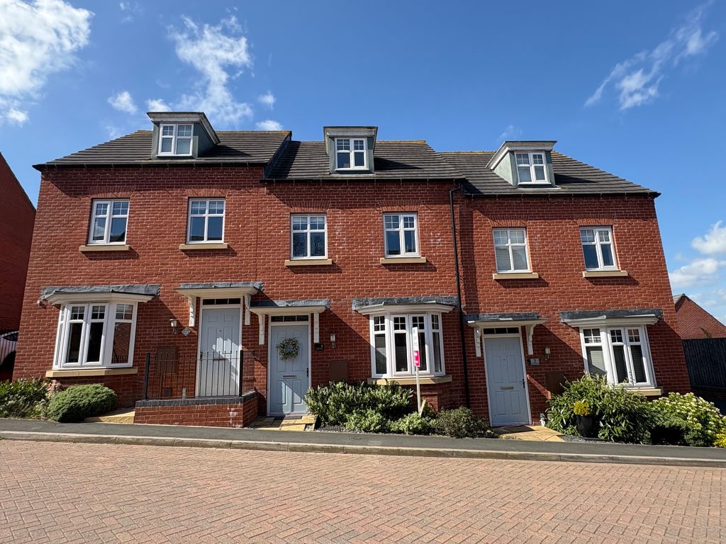 3 bed town house for saleLitton Croft, Ashbourne DE6