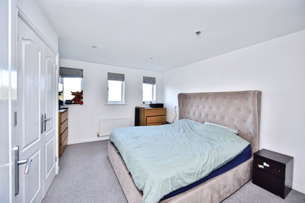 Additional image 6 of 4 bed property for saleMedway Court, Aylesford ME20