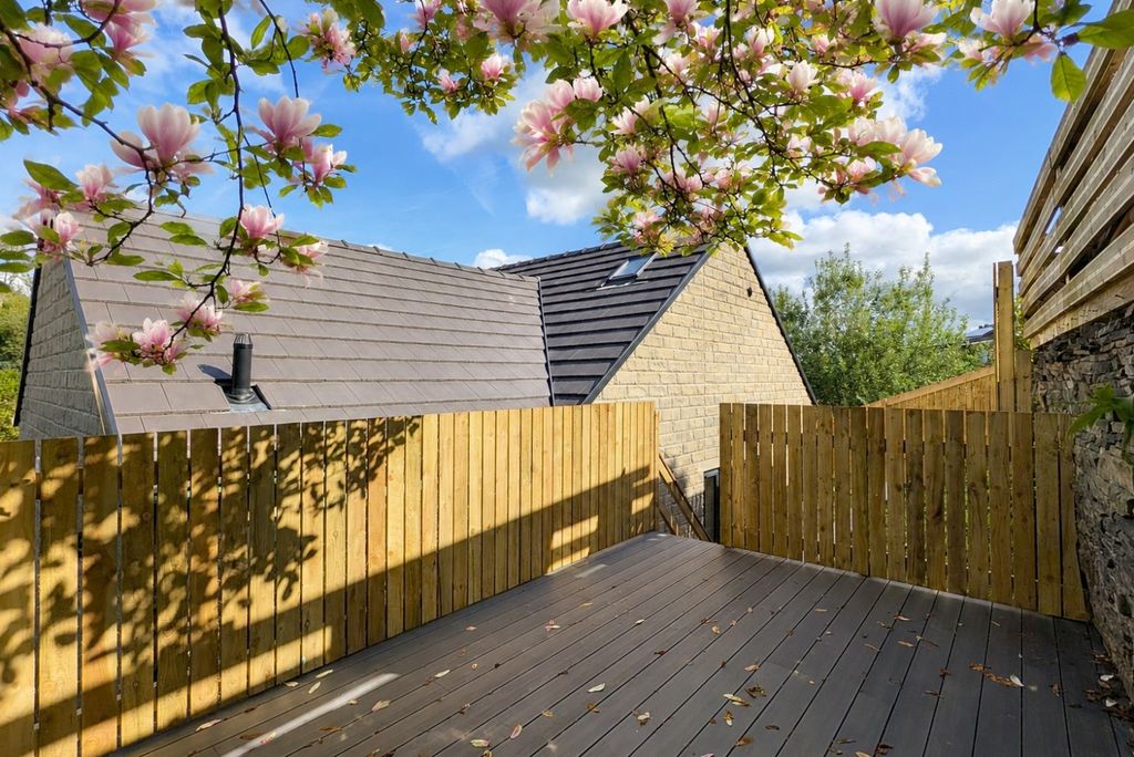 Additional image 10 of 4 bed detached house for saleCastlefields Drive, Brighouse, West Yorkshire HD6