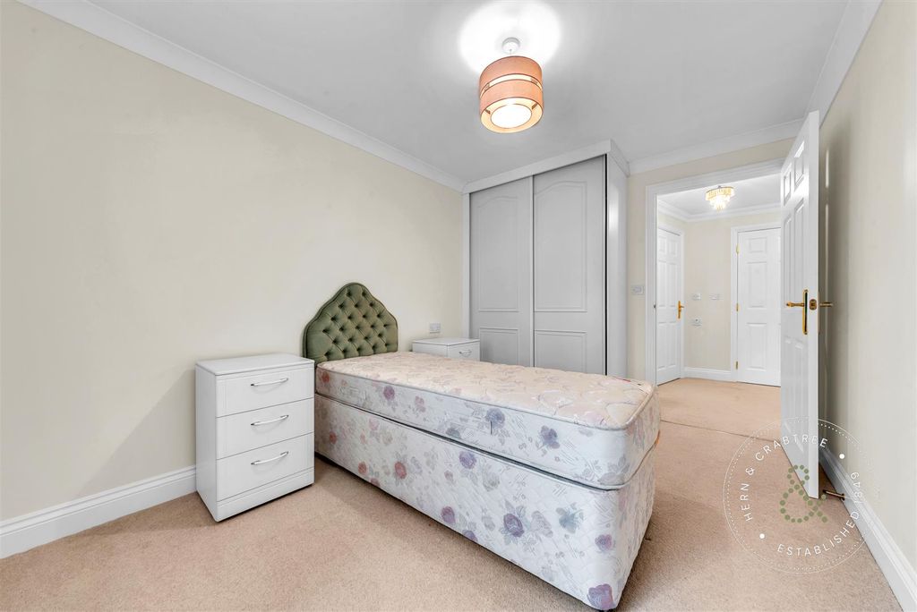 Additional image 10 of 2 bed flat for saleCwrt Pegasus, Cardiff Road, Llandaff, Cardiff CF5