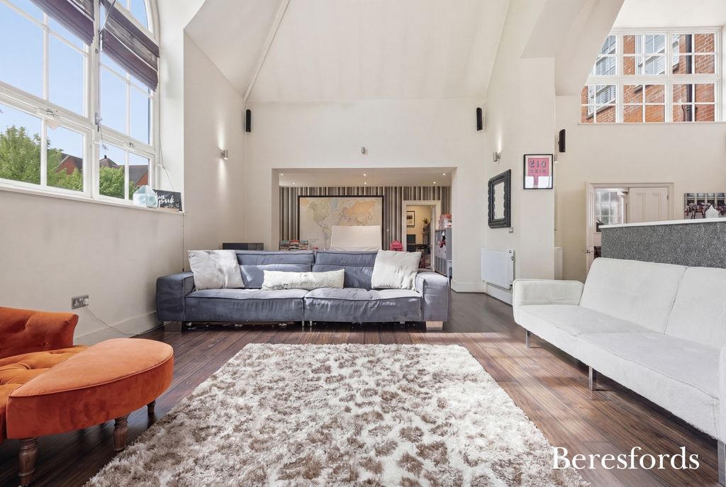 Additional image 9 of 3 bed flat for saleAcademy Square, Gidea Park RM2