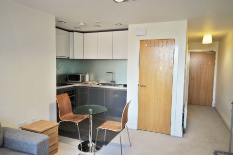 One Park West, Strand Street, Liverpool, Merseyside L1, Studio to rent