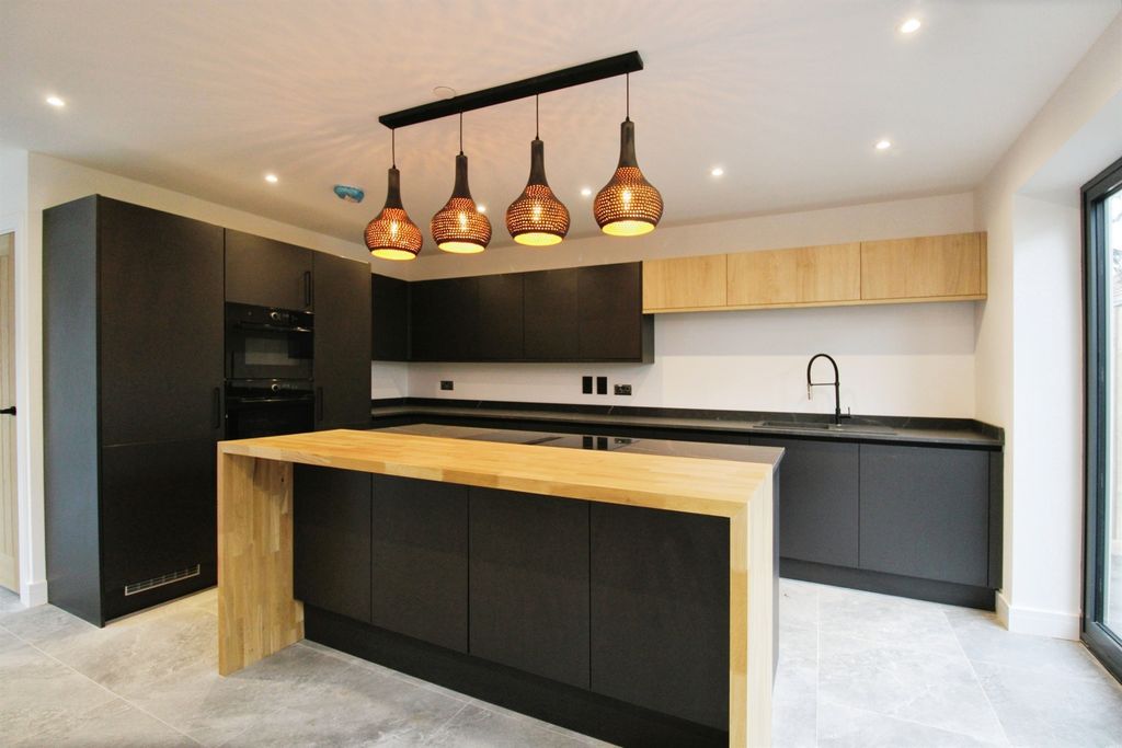 Additional image 3 of 4 bed detached bungalow for saleNewport Road, Rumney, Cardiff CF3