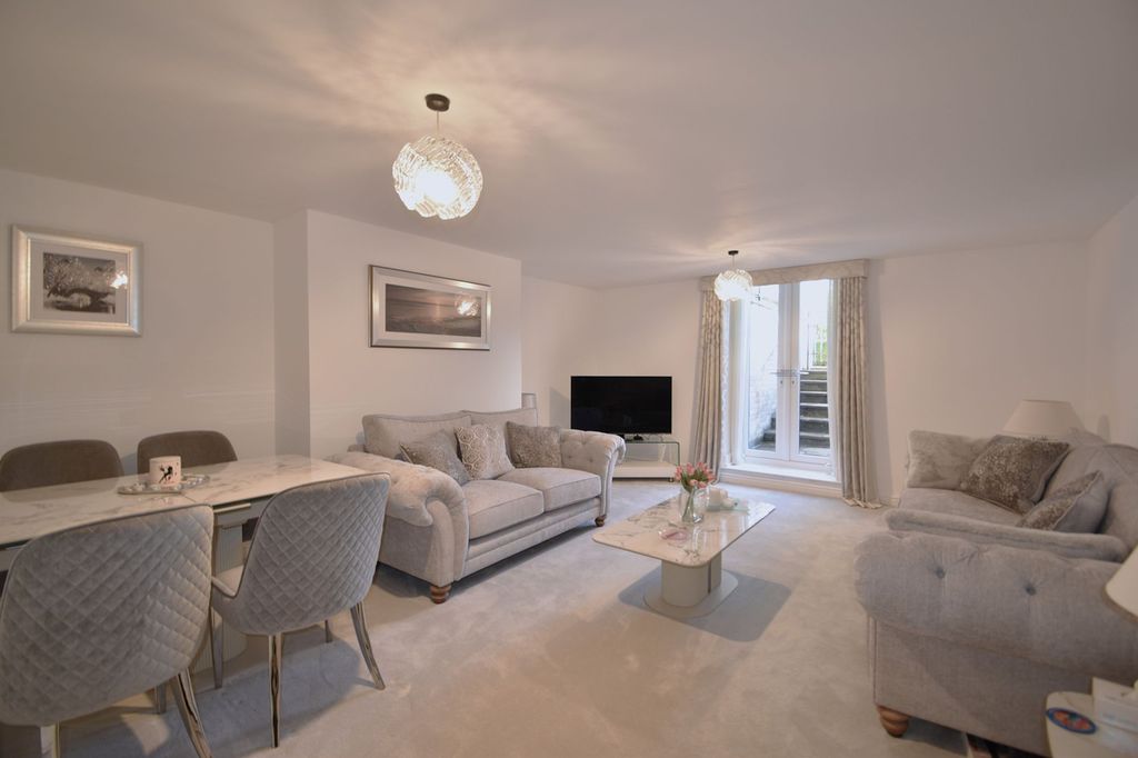 Additional image 2 of 2 bed flat for saleHeyes Lane, Alderley Edge SK9