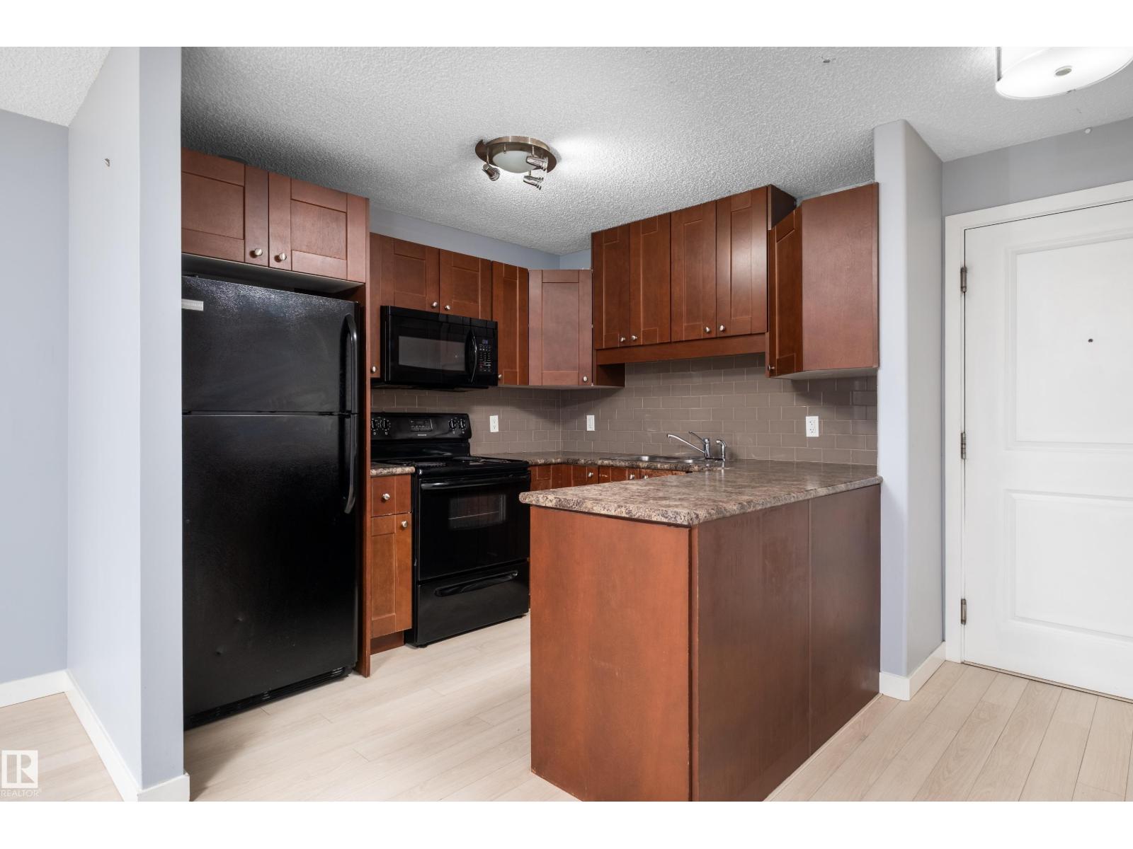 Additional image 5 of 405-10535 122 Street NW, Edmonton, AB, T5N4B7