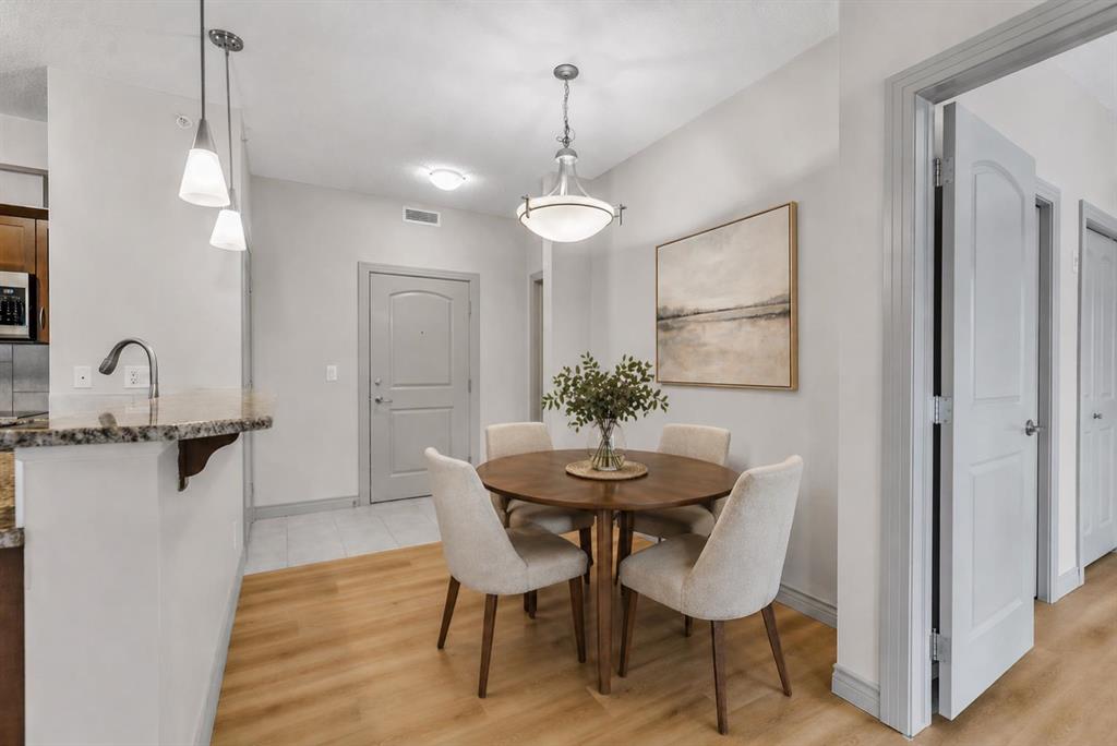 Additional image 3 of 412-70 Royal Oak Plaza NW, Calgary, AB, T3G 0C6