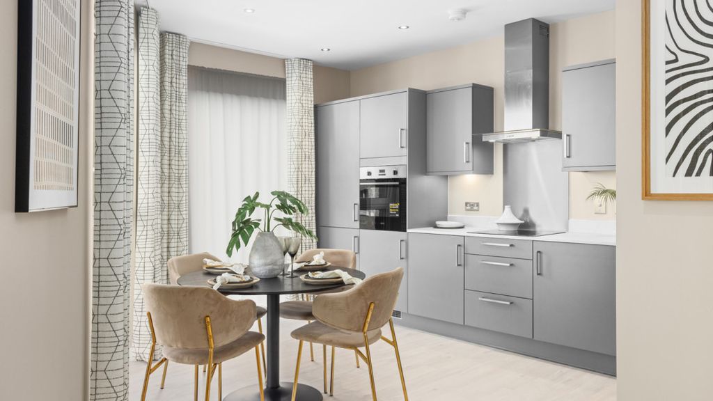 Additional image 7 of 2 bed flat for saleFrost House, Podd Street, Barking IG11