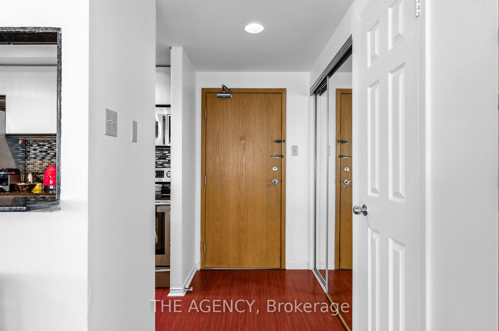 Additional image 3 of 606-99 Harbour Square, Toronto, ON, M5J 2H2