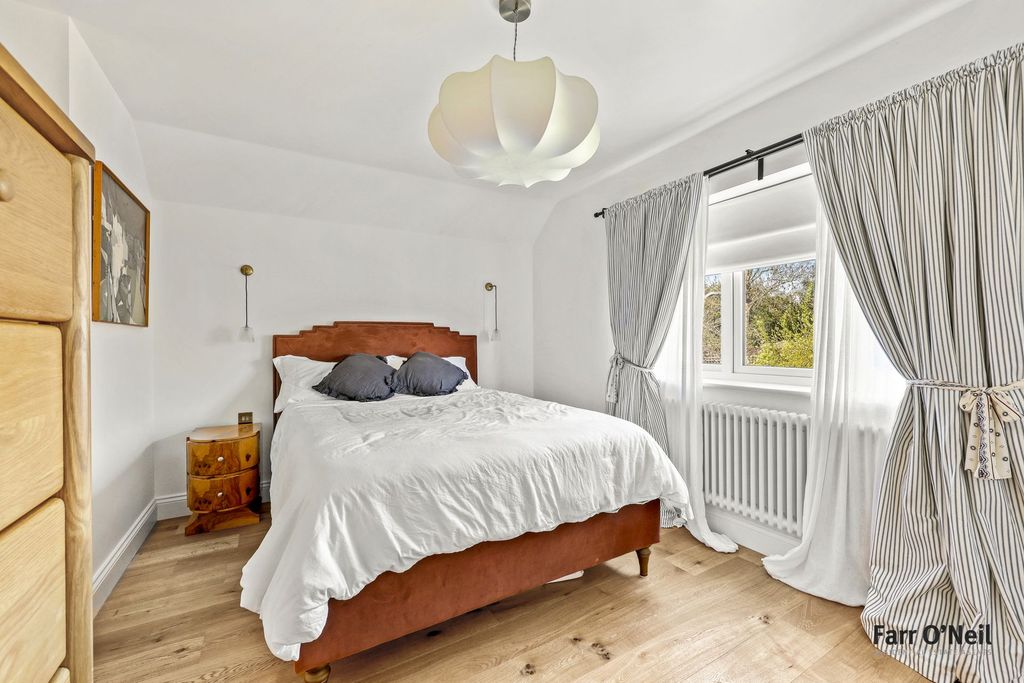 Additional image 19 of 4 bed semi-detached house for saleRoding Lane, Buckhurst Hill IG9