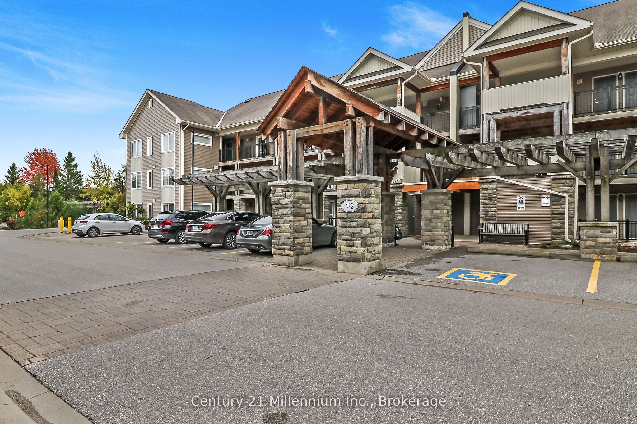 304-2 Brandy Lane Drive, Collingwood, ON, L9Y 0X4