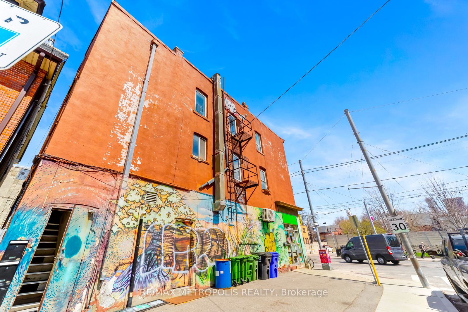 854 Bathurst Street, Toronto, ON, M5R 3G3
