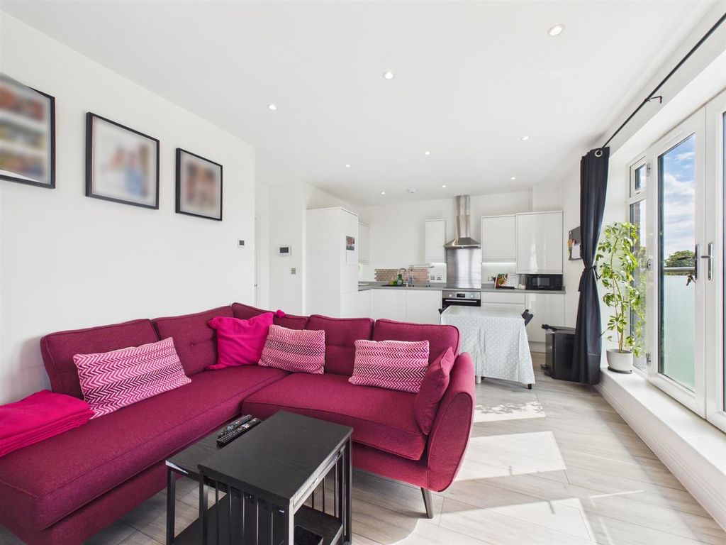Additional image 2 of 2 bed flat for saleWard Street, Aston Reach, Aylesbury HP22