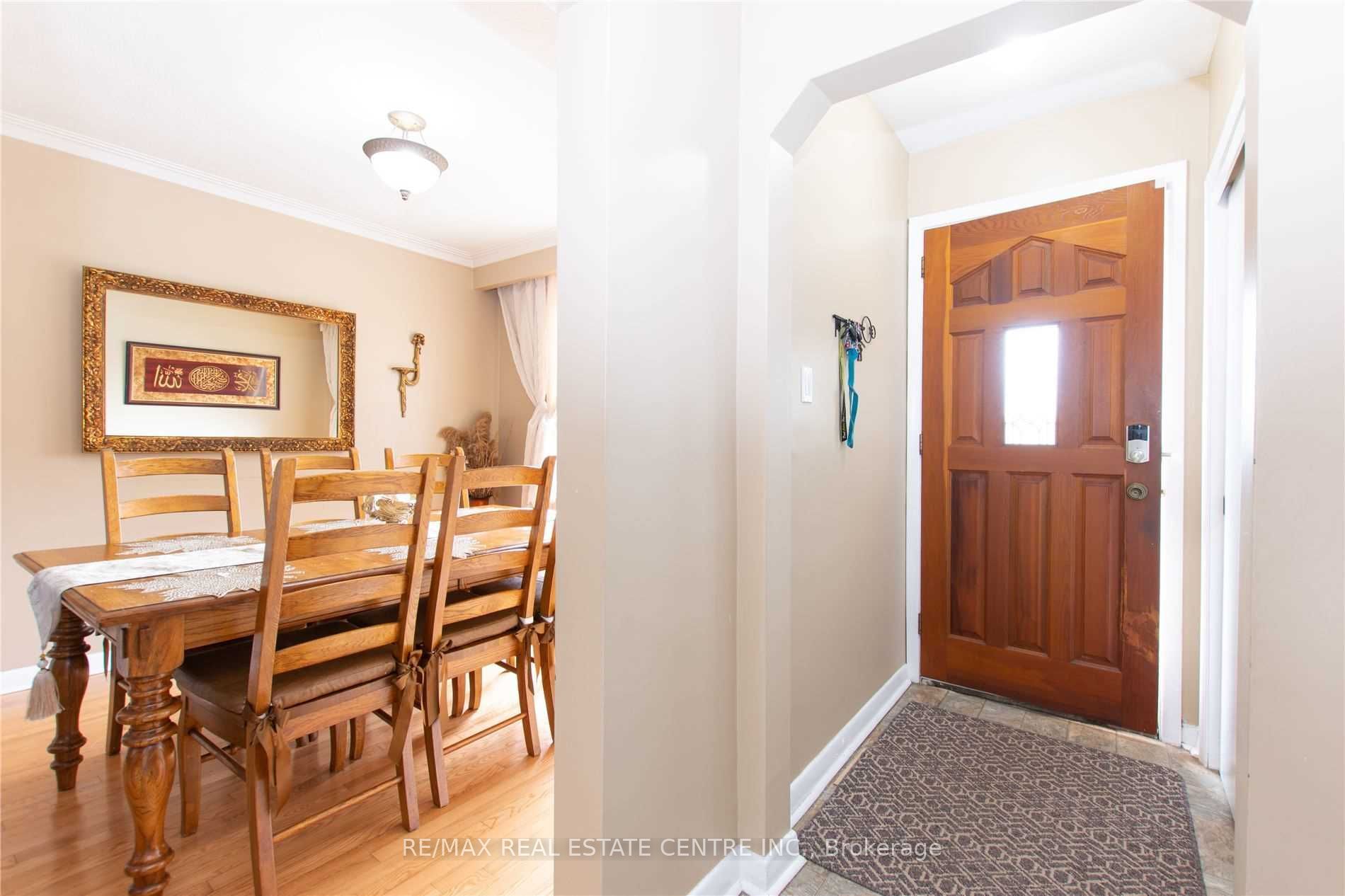 Additional image 3 of 539 Weynway Court, Oakville, ON, L6L 4G8
