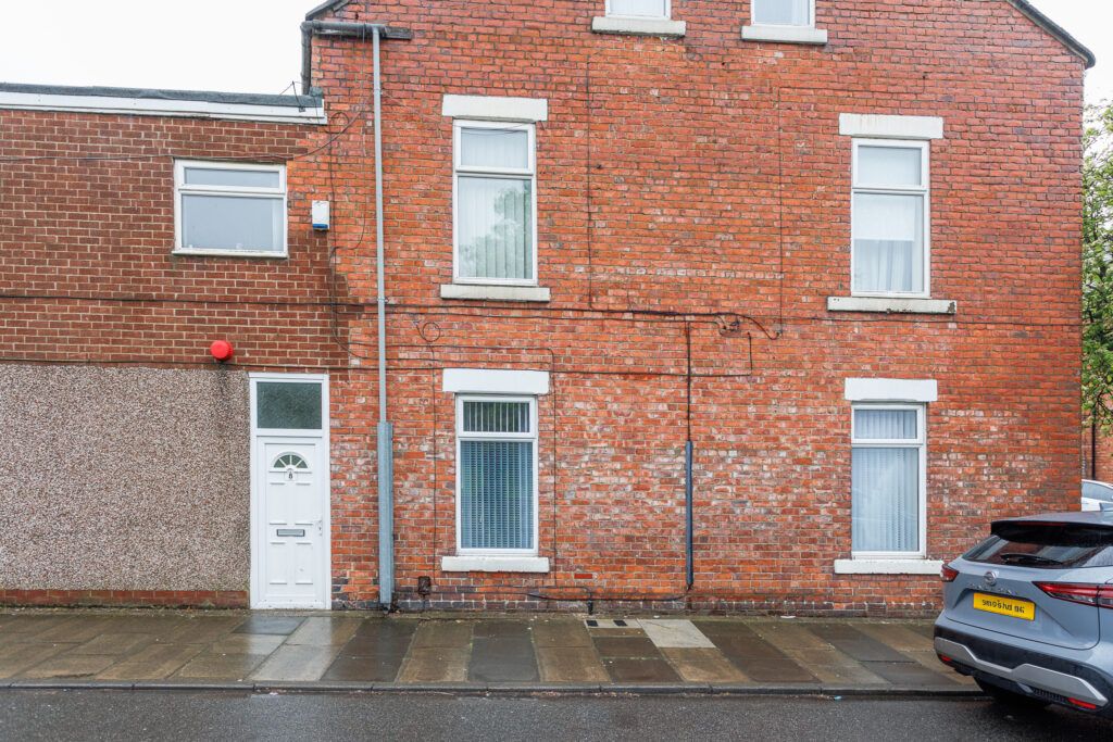 2 bed flat for sale8 Farnham Road, South Shields NE34