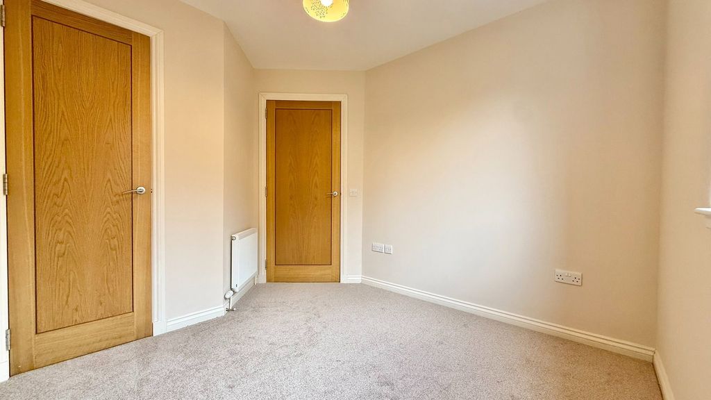 Additional image 10 of 2 bed flat for sale84c Fairfield Road, Inverness IV3