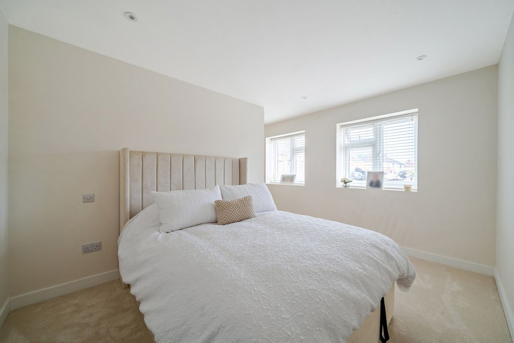 Additional image 14 of 4 bed bungalow for saleMeadow Way, Addlestone KT15