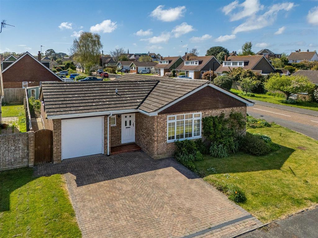 3 bed detached bungalow for saleBembridge, Isle Of Wight PO35