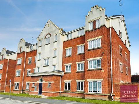 Hyde Road, Gorton, Manchester M12