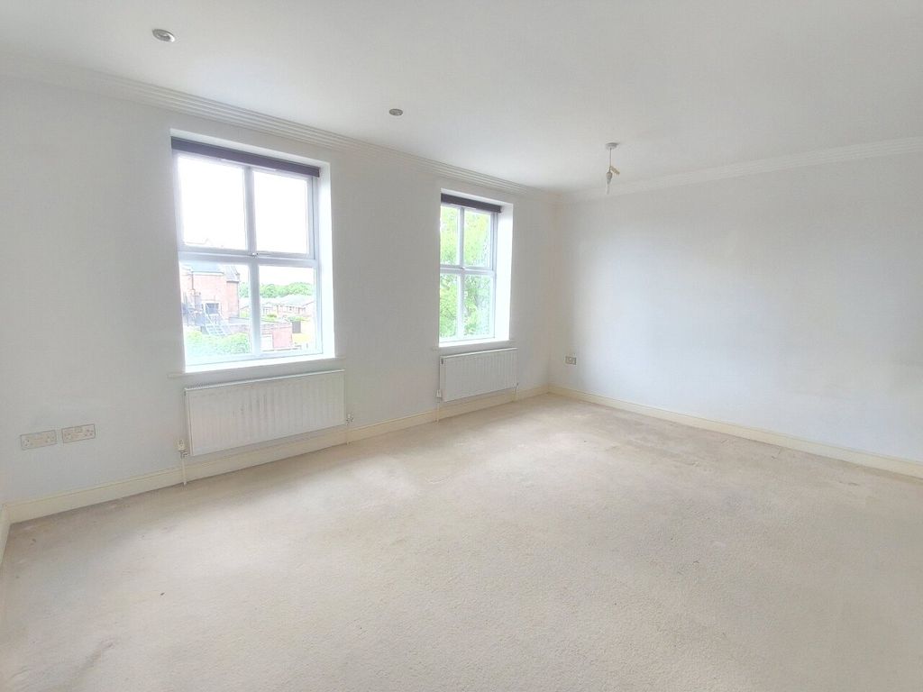 Additional image 2 of 2 bed flat for saleRavenswood Gardens, Stonydelph Lane, Wilnecote, Tamworth B77
