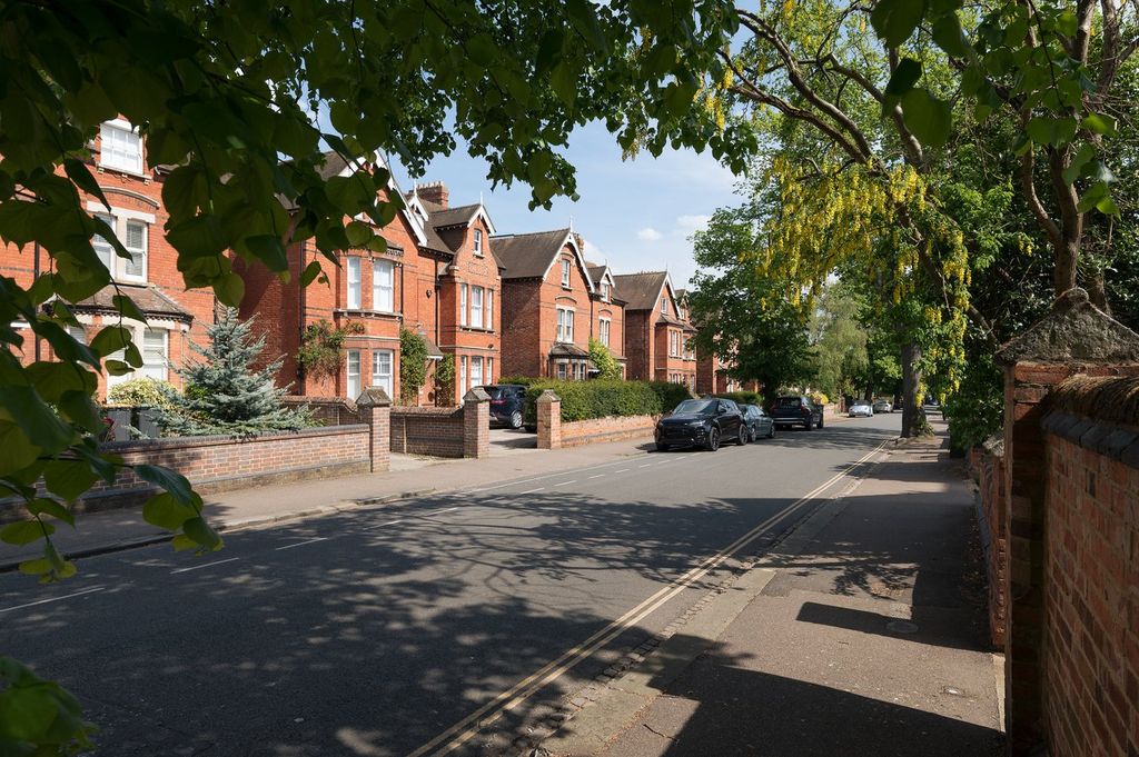 Additional image 26 of 6 bed town house for saleLansdowne Road, Bedford MK40