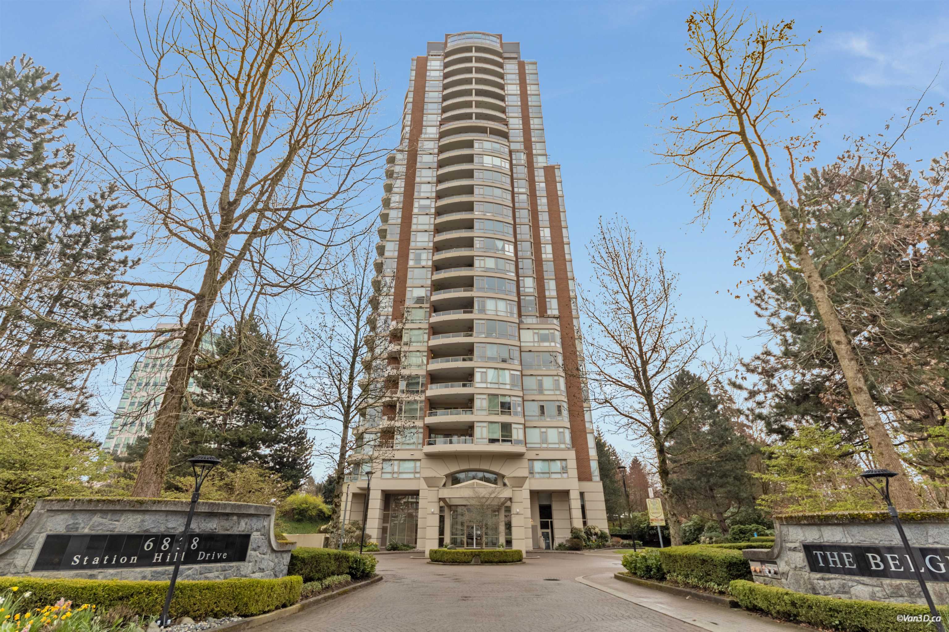 606-6838 Station Hill Drive, Burnaby, BC, V3N 5A4